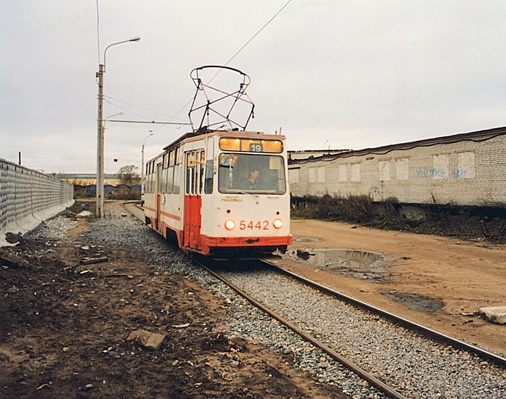 5442_Platforma_St._Derewnja.jpg